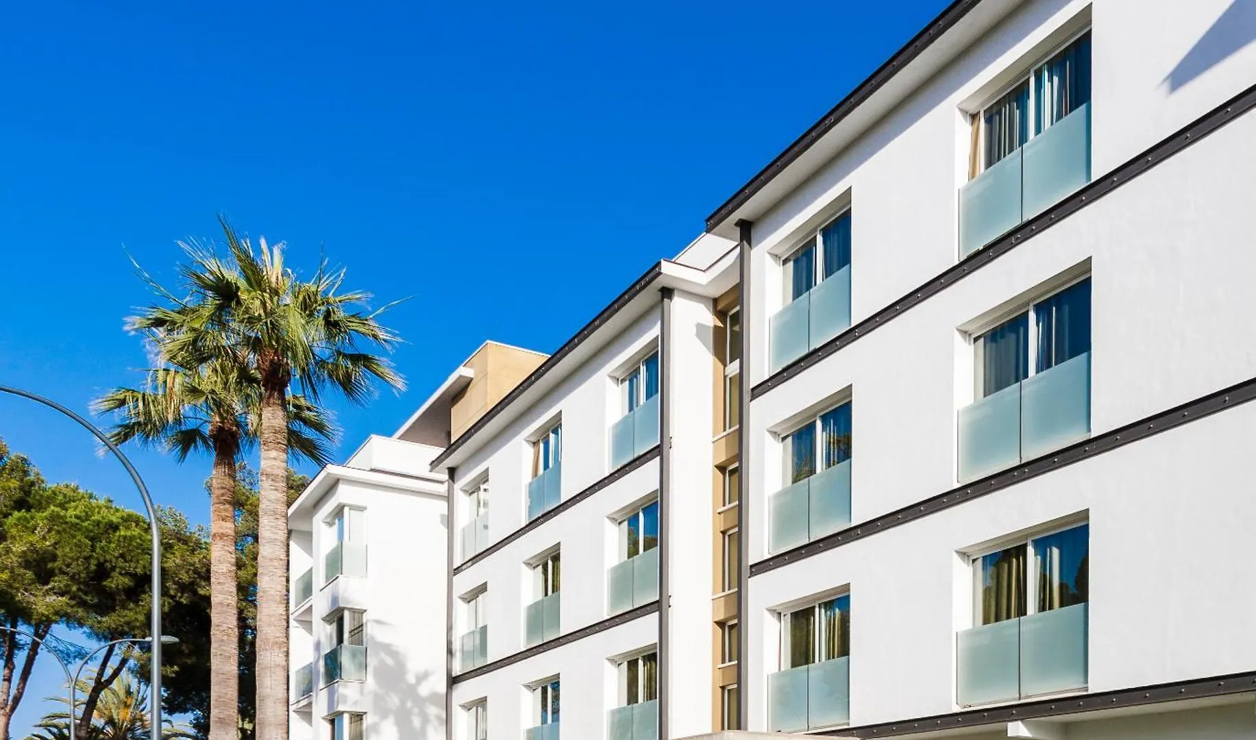 Globales Playa Estepona Hotel
